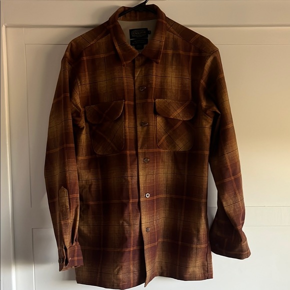 NWOT Pendleton Board Shirt sz Medium Rust Brown Plaid Button-Up Shirt - Picture 1 of 4